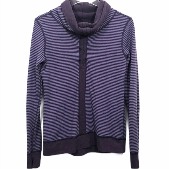 lululemon athletica Tops - Lululemon In A Cinch Striped Reversible Pullover